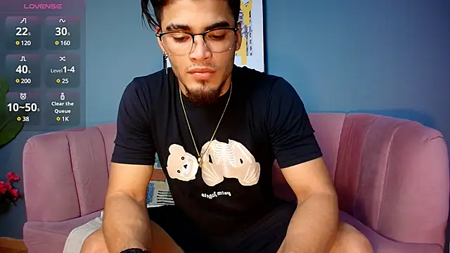 Snapshot of dante_fox_ chatting on March 22, 2025, 10:37 pm dante fox online show from March 22, 2025, 10:37 pm