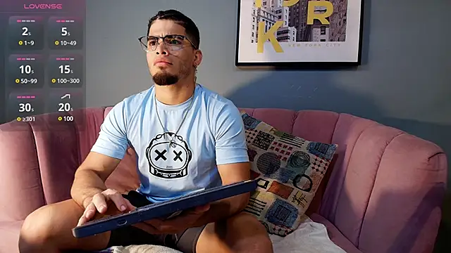 Snapshot of dante_fox_ chatting on February 6, 2025, 11:37 pm dante fox online show from February 6, 2025, 11:37 pm