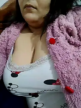 Snapshot of DALO3A85 chatting on February 20, 2026, 11:28 pm DALO3A85 online show from February 20, 2026, 11:28 pm