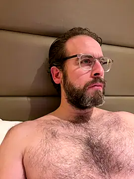 Snapshot of StarrMan99 chatting on December 14, 2025, 7:08 pm StarrMan99 online show from December 14, 2025, 7:08 pm