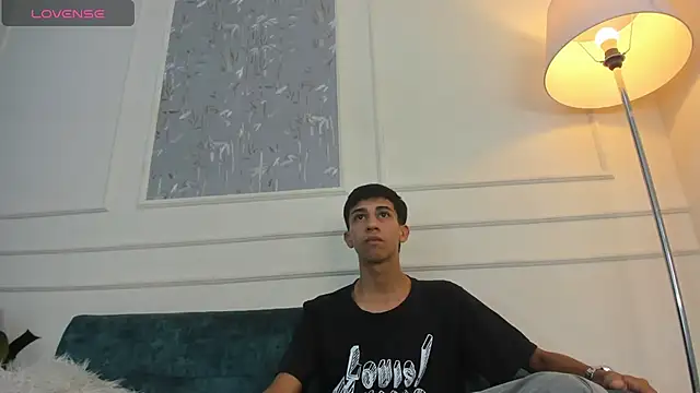 Lucian Davi online show from October 16, 2025, 4:37 pm