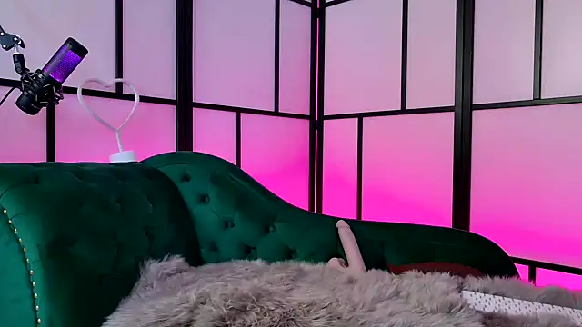 Allys secret online show from March 6, 2025, 1:14 pm