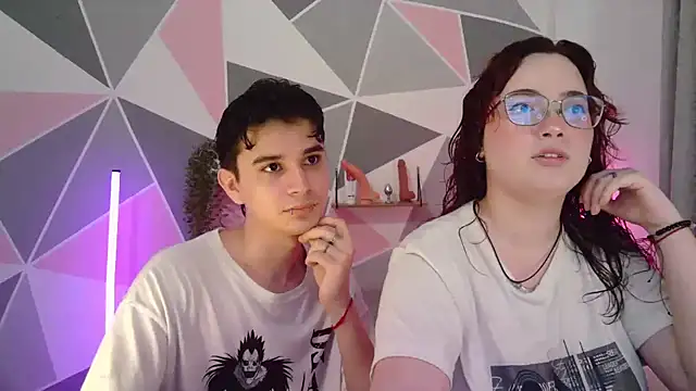 Snapshot of AndrewAnndCherry chatting on February 17, 2026, 1:03 am AndrewAnndCherry online show from February 17, 2026, 1:03 am