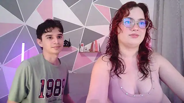 Snapshot of AndrewAnndCherry chatting on February 28, 2026, 1:16 am AndrewAnndCherry online show from February 28, 2026, 1:16 am