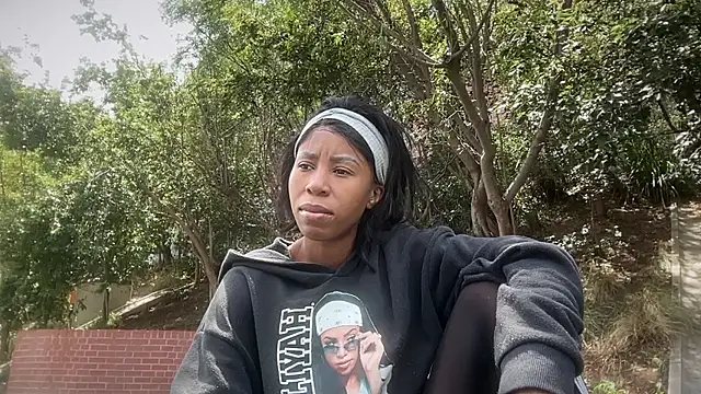 Snapshot of Dime-__ chatting on February 25, 2026, 10:48 am Dime- online show from February 25, 2026, 10:48 am