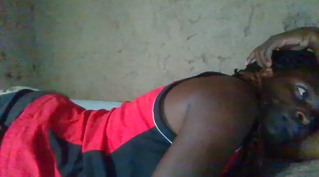 pretty prickle online show from February 10, 2025, 7:47 am