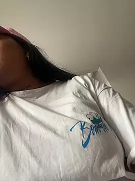 luisa16xxx online show from March 22, 2025, 9:31 pm