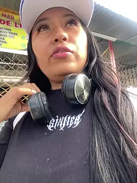 luisa16xxx online show from January 16, 2025, 8:57 pm