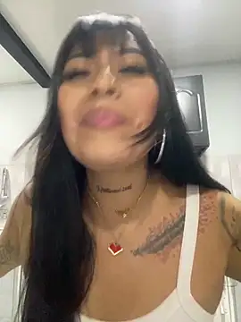 luisa16xxx online show from February 6, 2025, 12:22 am