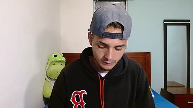 Jeffstyle18 online show from October 19, 2025, 11:07 pm