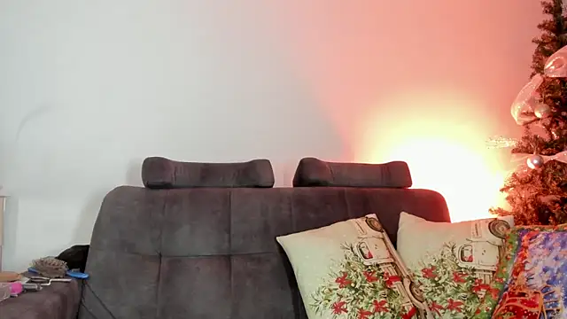  Isabelhaa online show from December 16, 2025, 2:16 am