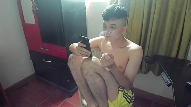 Waturox online show from April 13, 2026, 9:08 pm