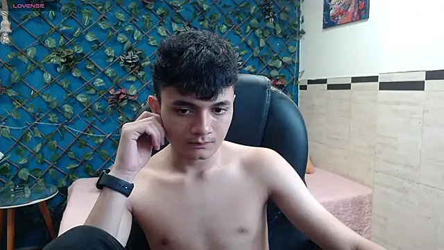 Waturox online show from November 12, 2025, 6:56 pm