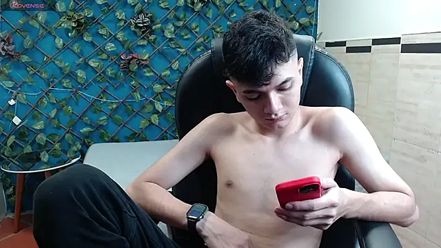 Waturox online show from October 20, 2025, 7:25 pm