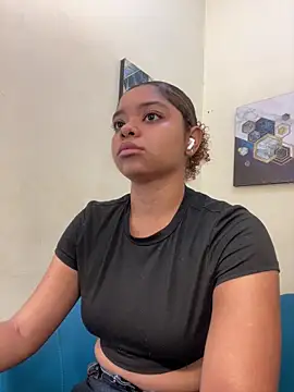 ChristyAddams online show from November 6, 2025, 1:04 pm