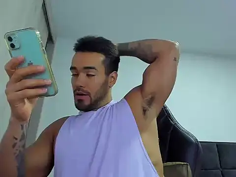Snapshot of Alexander_Martines chatting on June 15, 2026, 11:04 pm Alexander Martines online show from June 15, 2026, 11:04 pm