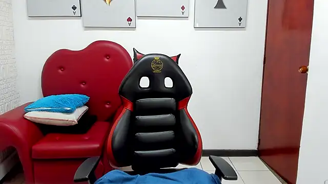 Salomeediaz  online show from September 27, 2025, 8:59 pm