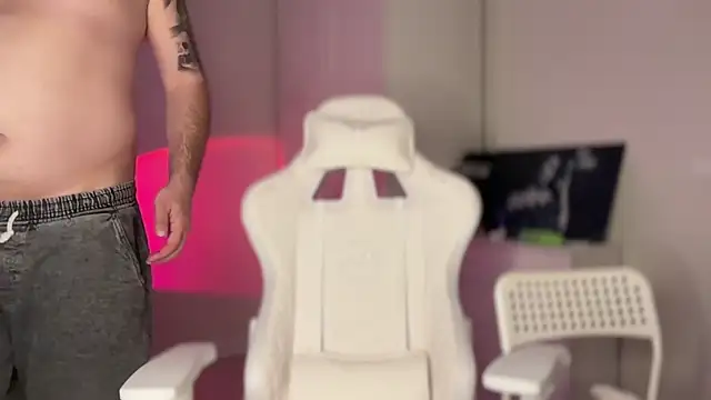 KesandAlex online show from March 29, 2026, 8:38 am