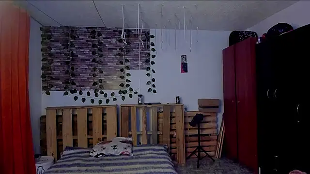 Snapshot of nicole_volkov chatting on November 28, 2025, 7:08 am nicole volkov online show from November 28, 2025, 7:08 am