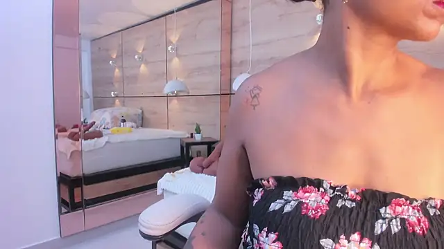 martina touss online show from November 27, 2025, 12:16 pm