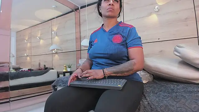 martina touss online show from July 8, 2026, 12:57 am