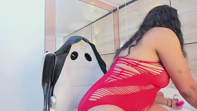 martina touss online show from September 22, 2025, 6:58 pm