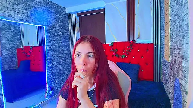 mildre303av online show from November 15, 2025, 9:08 pm