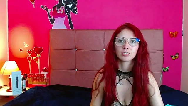 mildre303av online show from October 19, 2025, 9:50 pm