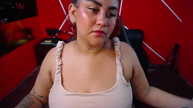 loly bigbooty4u online show from February 10, 2026, 5:39 am