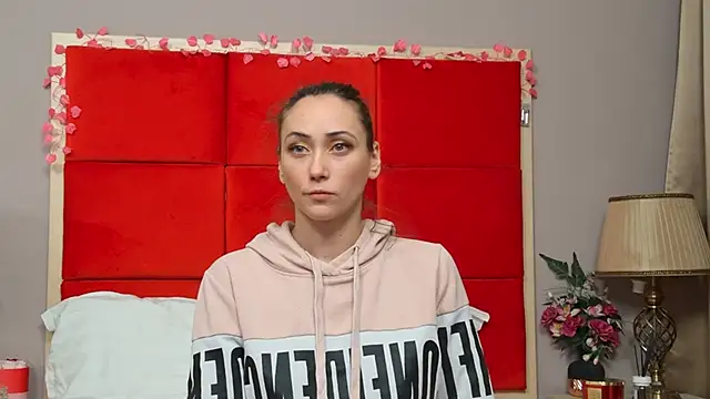 AliceMunro online show from March 5, 2025, 8:53 pm