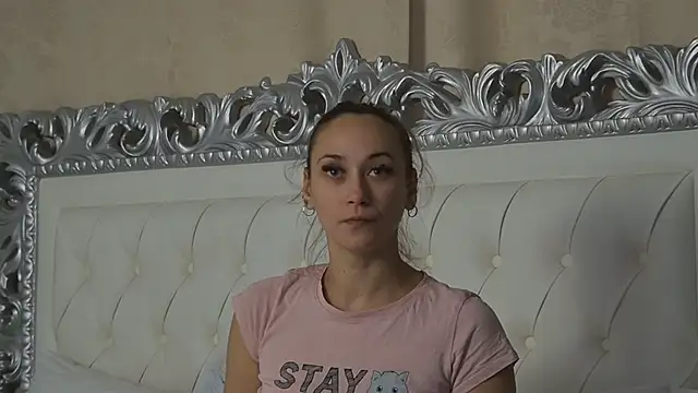 AliceMunro online show from September 29, 2025, 3:39 pm