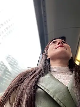 Snapshot of Accole chatting on March 21, 2025, 7:22 am Accole online show from March 21, 2025, 7:22 am