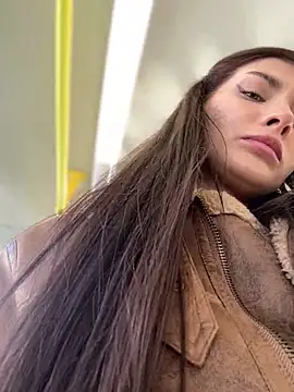 Snapshot of Accole chatting on March 19, 2025, 8:12 am Accole online show from March 19, 2025, 8:12 am