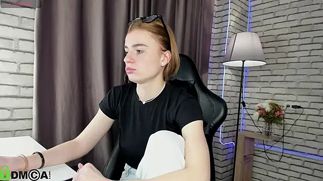 Stacey Brown online show from February 2, 2026, 12:20 am