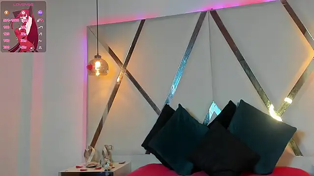 MarielQueenx online show from March 3, 2025, 4:10 am