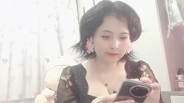 Snapshot of Hanicarrot chatting on February 27, 2025, 3:15 pm Hanicarrot online show from February 27, 2025, 3:15 pm