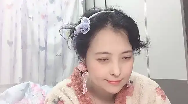 Snapshot of Hanicarrot chatting on January 13, 2025, 4:51 pm Hanicarrot online show from January 13, 2025, 4:51 pm