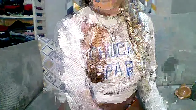 Petite 254 online show from November 3, 2025, 10:24 pm