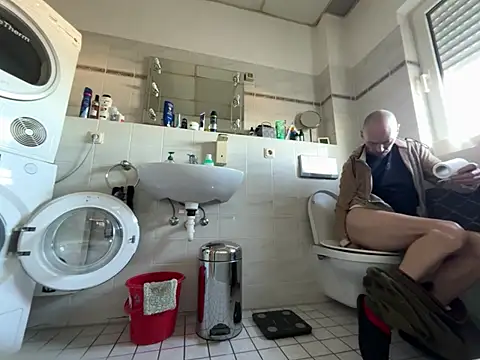 Snapshot of Germankink chatting on February 23, 2025, 3:40 pm Germankink online show from February 23, 2025, 3:40 pm