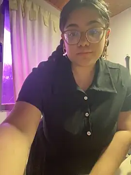 KathyGonzalez online show from September 23, 2025, 8:38 pm