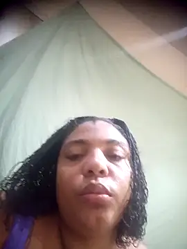 Snapshot of Arlequina680 chatting on November 28, 2025, 1:33 pm Arlequina680 online show from November 28, 2025, 1:33 pm