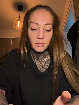 ElenaHaze online show from April 7, 2026, 7:21 am