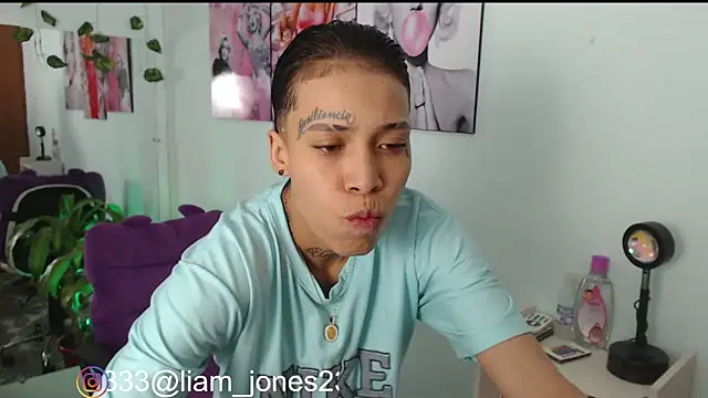 Snapshot of Jonesliam23 chatting on February 9, 2025, 7:30 pm Jonesliam23 online show from February 9, 2025, 7:30 pm