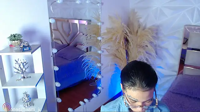 Snapshot of Jonesliam23 chatting on February 17, 2026, 7:11 pm Jonesliam23 online show from February 17, 2026, 7:11 pm