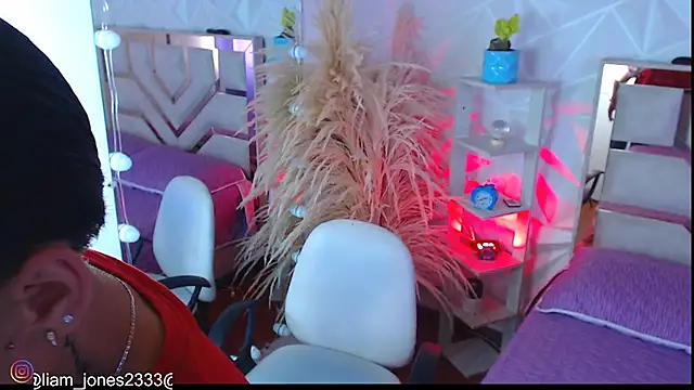 Snapshot of Jonesliam23 chatting on September 24, 2025, 7:09 pm Jonesliam23 online show from September 24, 2025, 7:09 pm