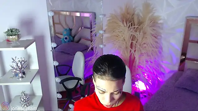 Snapshot of Jonesliam23 chatting on February 5, 2026, 7:21 pm Jonesliam23 online show from February 5, 2026, 7:21 pm