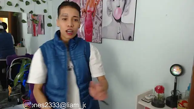 Snapshot of Jonesliam23 chatting on February 28, 2025, 6:52 pm Jonesliam23 online show from February 28, 2025, 6:52 pm