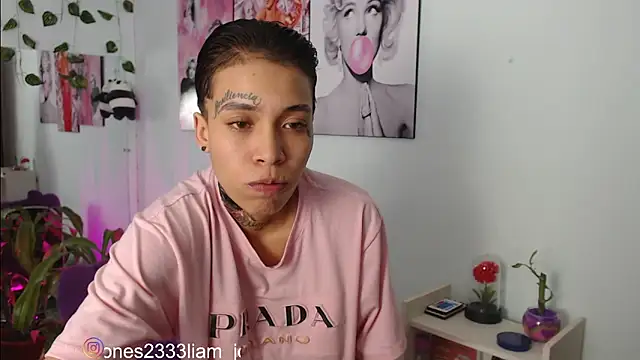 Snapshot of Jonesliam23 chatting on March 17, 2025, 7:15 pm Jonesliam23 online show from March 17, 2025, 7:15 pm