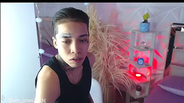 Snapshot of Jonesliam23 chatting on September 20, 2025, 7:08 pm Jonesliam23 online show from September 20, 2025, 7:08 pm