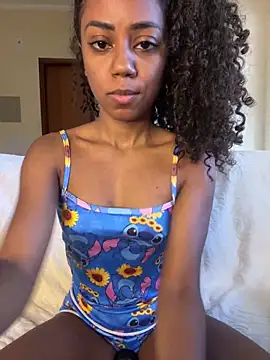 LorenaSirena online show from February 3, 2026, 3:06 pm